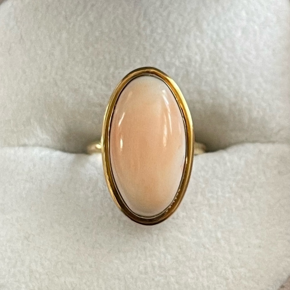 Natural angel skin coral solid 14K gold ring - Picture 3 of 10
